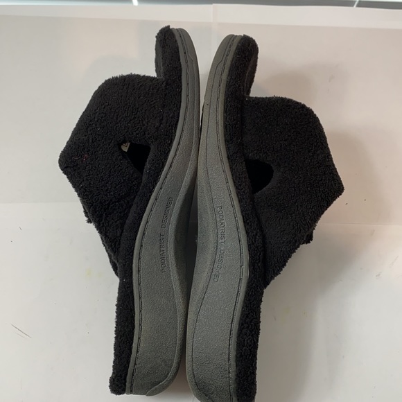 Vionic sandals size 6 color black - Picture 8 of 12